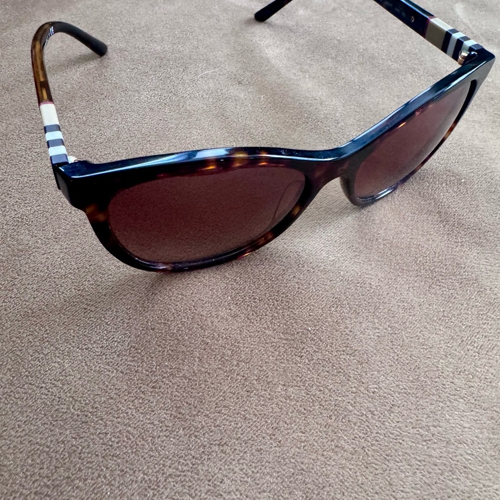 Burberry Tortoise Shell Sunglasses - Picture 3 of 8